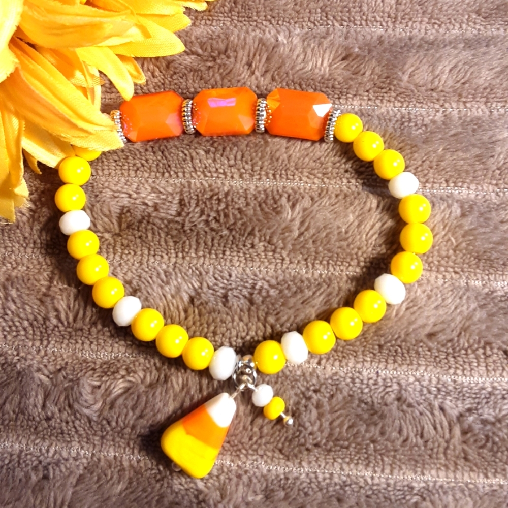 Handcrafted Stretch Bracelet Halloween Lampworks Candy Corn Yellow Orange  7.5"